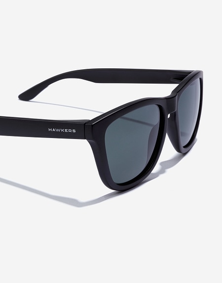 Nos Lunettes de Soleil Hawkers ONE COLT - POLARIZED BLACK GREY