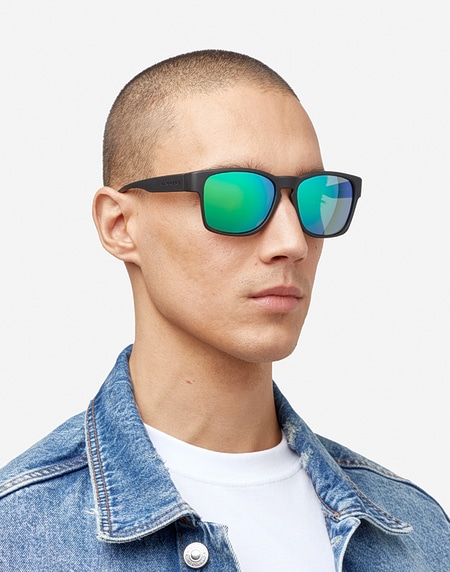 Sunglasses Hawkers CORE RAW - POLARIZED EMERALD