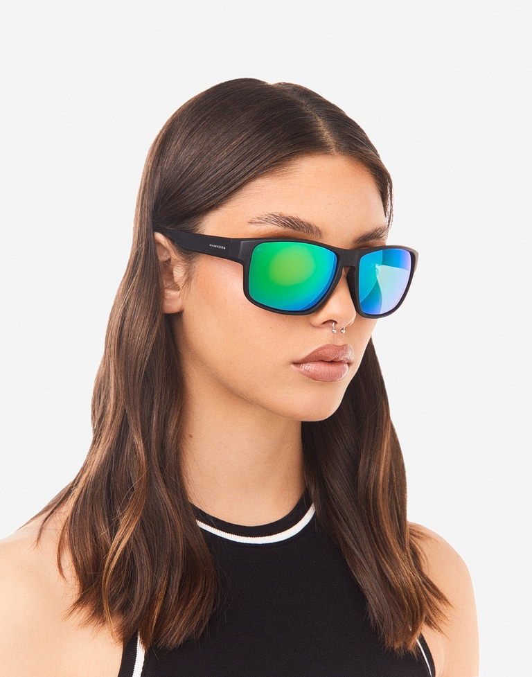Sonnenbrille Hawkers FASTER RAW - BLACK EMERALD