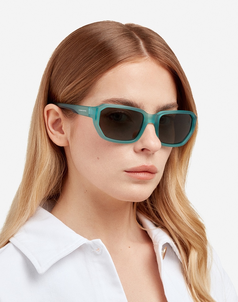 Sunglasses Hawkers BOLT - POLARIZED ARTIC BLUE DARK