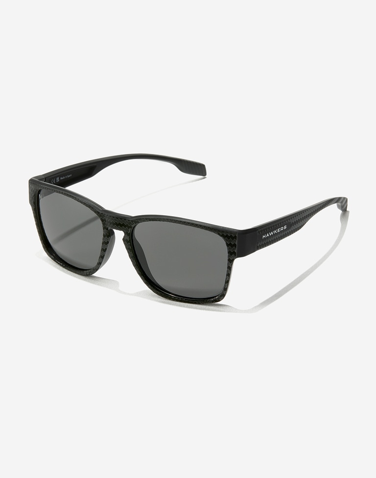 Occhiali da sole Hawkers CORE RAW CARBON FIBER - POLARIZED BLACK DARK