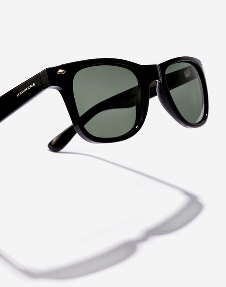 Sunglasses Hawkers SLATER - POLARIZED BLACK GREEN