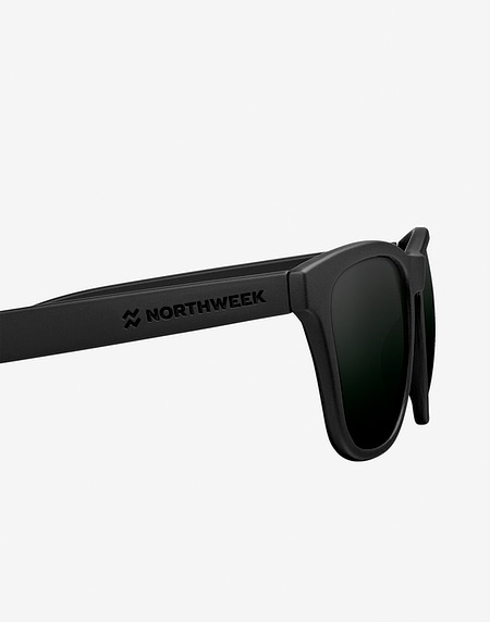 Nos Lunettes de Soleil Northweek REGULAR ALL BLACK