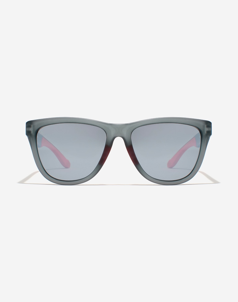 Sunglasses Hawkers ONE SPORT RAW - POLARIZED GREY SMOKE CHROME