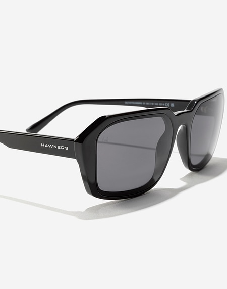 Sunglasses HAWKERS STRATOS - BLACK DARK ECO