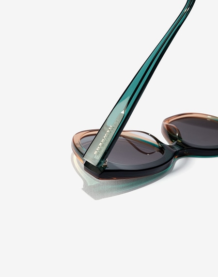 Nos Lunettes de Soleil Hawkers GREEN CHAMPAGNE AUDREY
