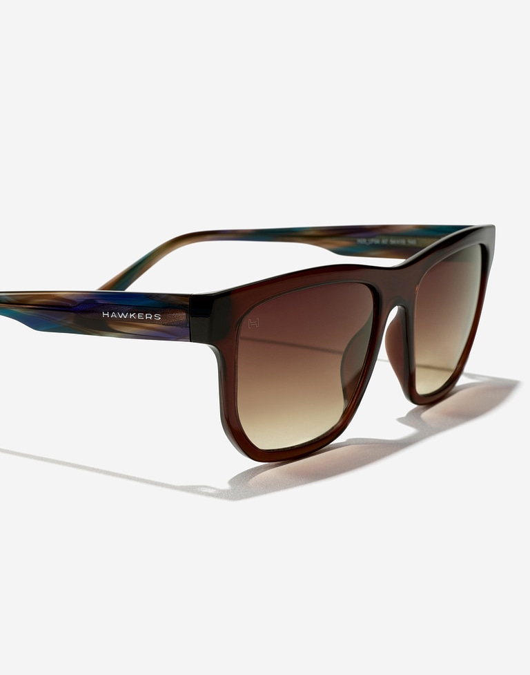 Nos Lunettes de Soleil Hawkers MARS - CAMEL SMOKY BROWN ECO