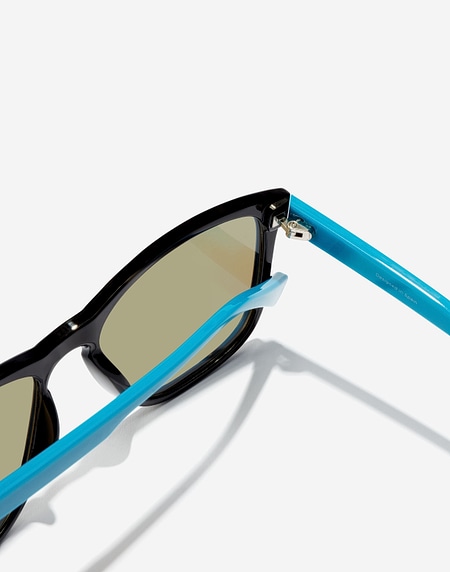 Sunglasses Hawkers ZHANNA - POLARIZED BLACK CLEAR BLUE