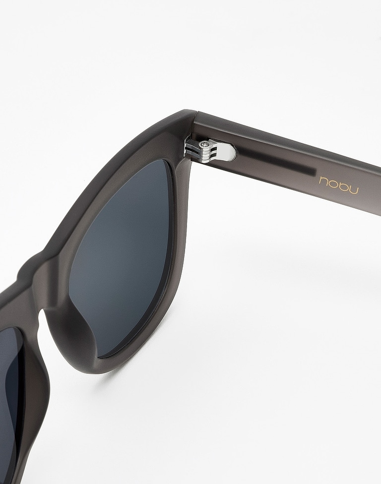 Sunglasses Hawkers FROZEN GREY ROSE GOLD NOBU XL