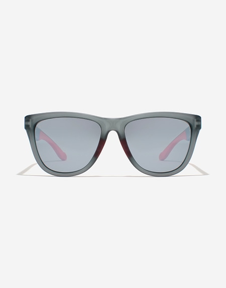 Sunglasses Hawkers ONE SPORT RAW - POLARIZED GREY SMOKE CHROME