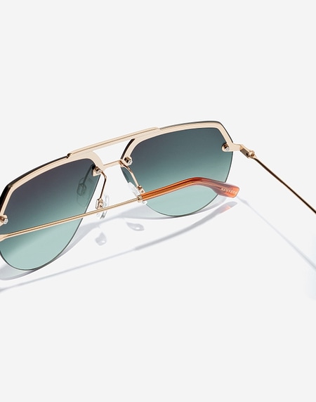Sunglasses Hawkers COOPER - GOLD GREEN FOREST