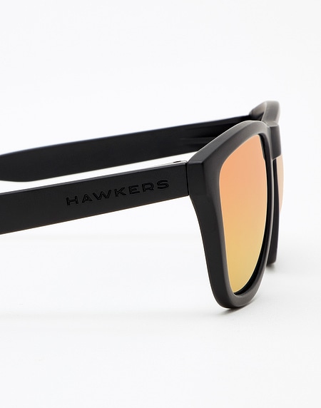 Sunglasses Hawkers CARBON BLACK - DAYLIGHT ONE