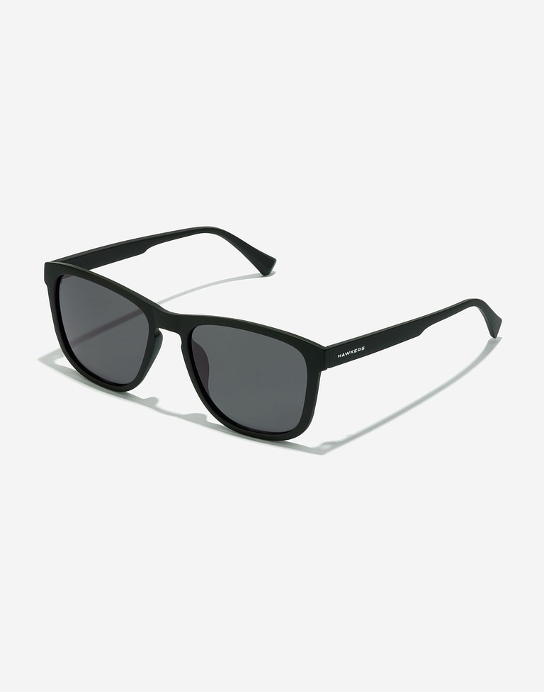 Sunglasses Hawkers ZHANNA - POLARIZED BLACK DARK