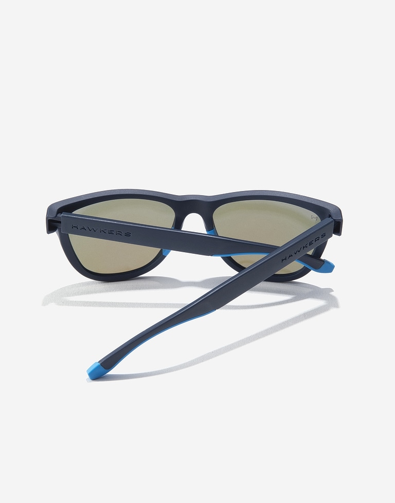 Sunglasses Hawkers ONE SPORT RAW - POLARIZED NAVY SKY