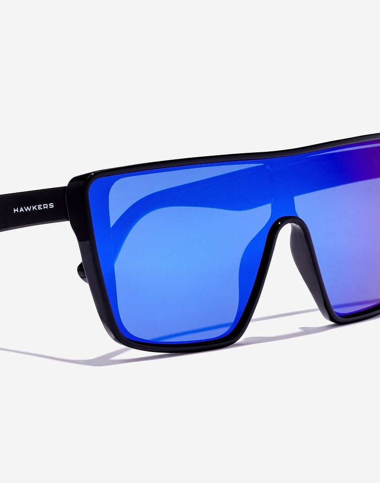 Sunglasses Hawkers PHANTOM - POLARIZED BLACK SKY