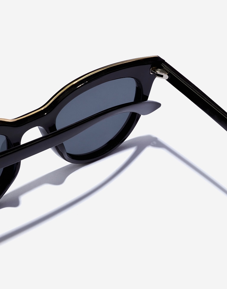 Sunglasses Hawkers BELLA - POLARIZED BLACK GREY