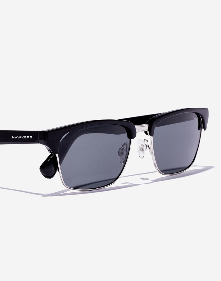 Sunglasses Hawkers CLASSIC VALMONT - POLARIZED BLACK GREY