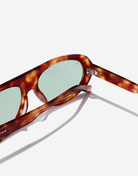 Nos Lunettes de Soleil HAWKERS SOLARA - CAREY APPLE