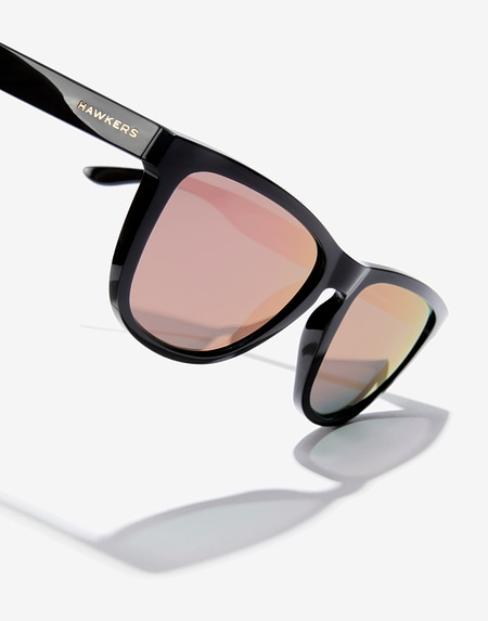 Lentes de sol Hawkers ONE RAW - POLARIZED BLACK ROSE GOLD