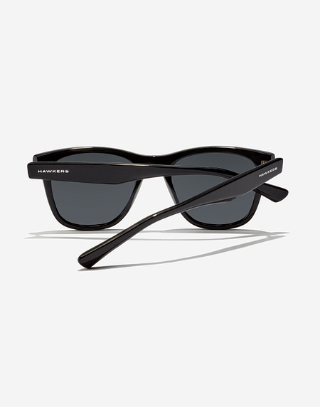 Sunglasses Hawkers ONE PAIR - POLARIZED BLACK DARK