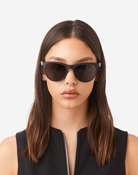 Sunglasses Hawkers TRAIL - POLARIZED BLACK DARK