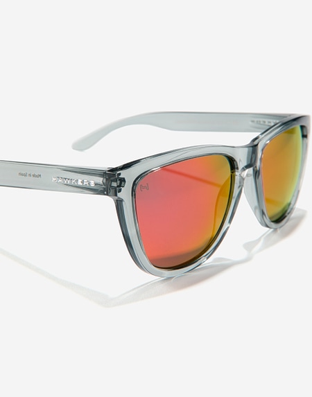 Lentes de sol Hawkers ONE RAW - POLARIZED GREY SMOKE RED