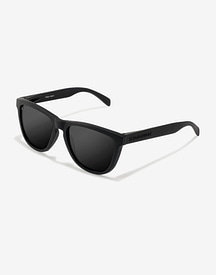 Hawkers REGULAR MATTE BLACK - DARK w180
