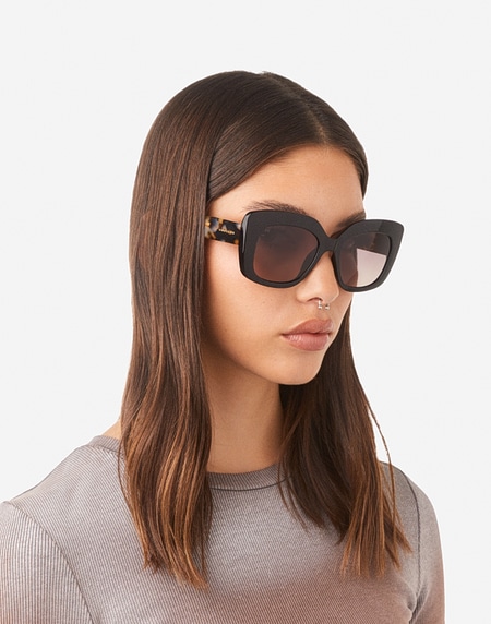 Sonnenbrille Hawkers TANGO - CAREY SMOKY BLACK ECO