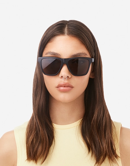 Sunglasses Hawkers ONE LS RAW - BLACK DARK