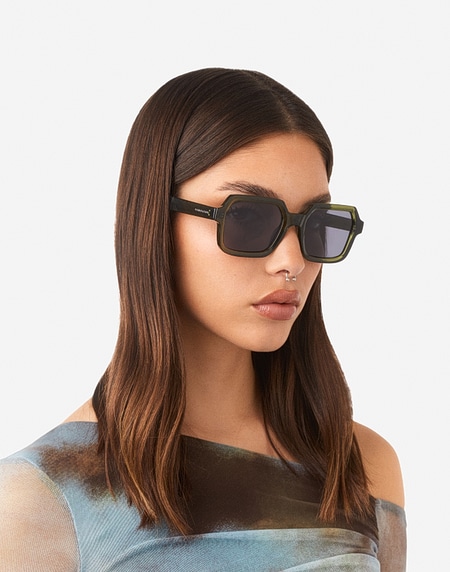 Nos Lunettes de Soleil Hawkers MINIMAL MAX - SAGE GREEN DARK
