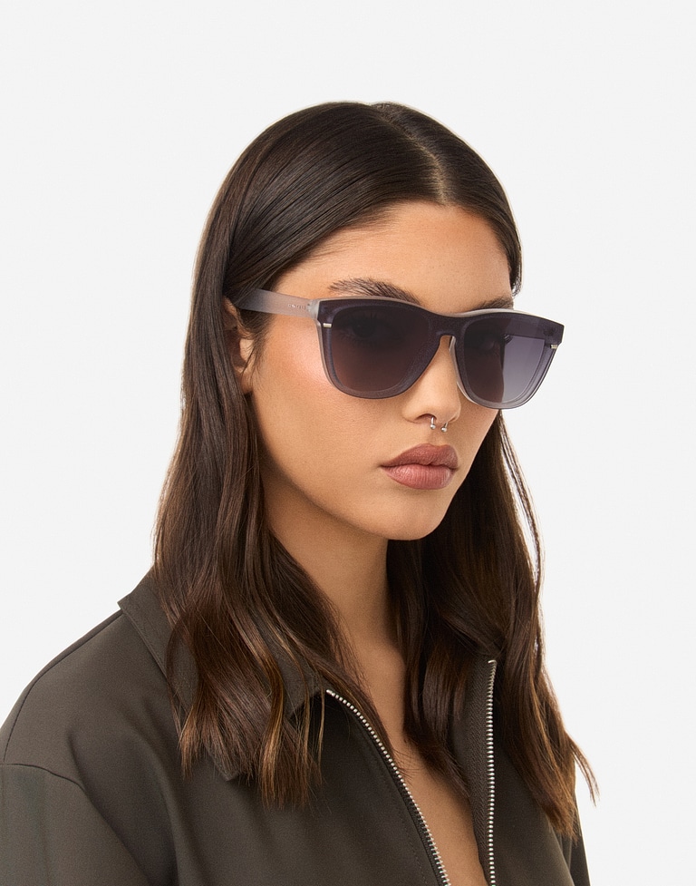 Sunglasses Hawkers ONE DREAM - CRYSTAL GREY