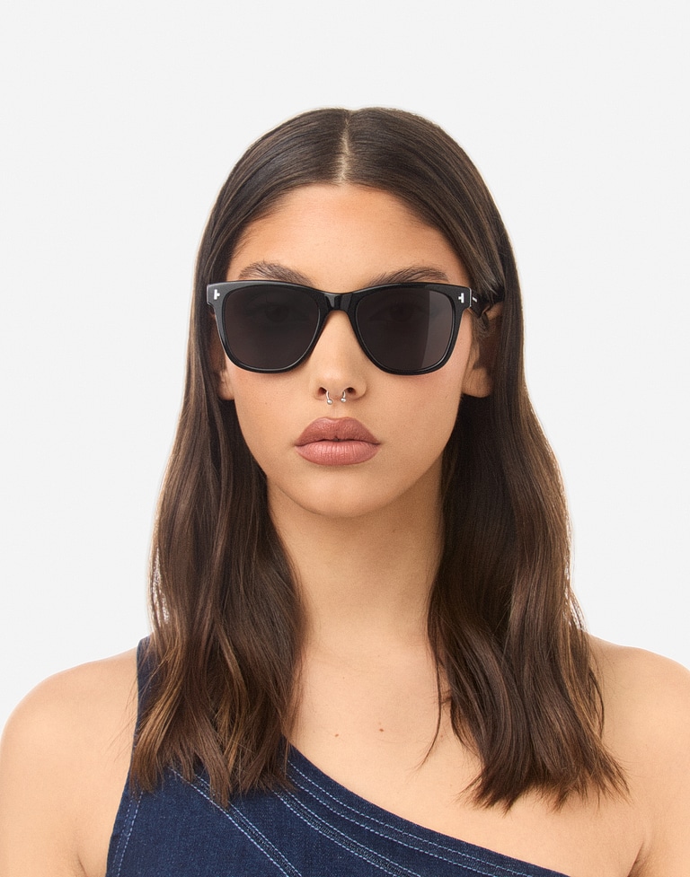 Sunglasses Hawkers ONE PAIR - POLARIZED BLACK DARK