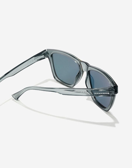 Lentes de sol Hawkers ONE LS RAW - POLARIZED GREY SMOKE RED