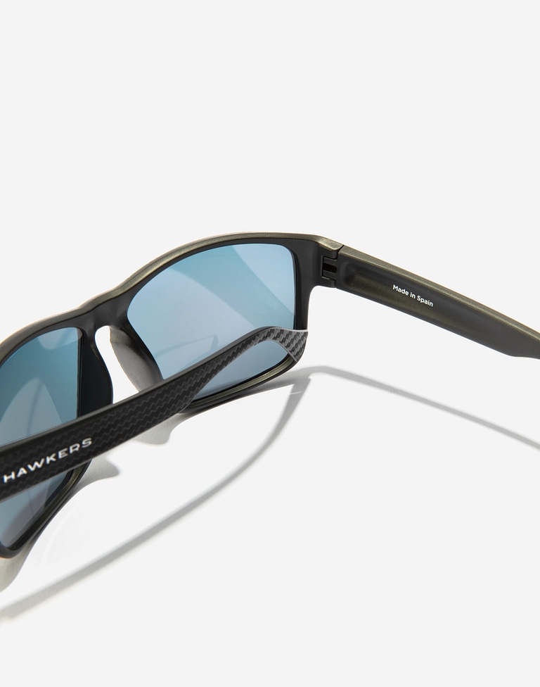 Sonnenbrille Hawkers FASTER RAW CARBON FIBER - BLACK RUBY