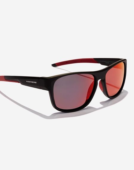 Nos Lunettes de Soleil Hawkers GRIP - POLARIZED BLACK RUBY