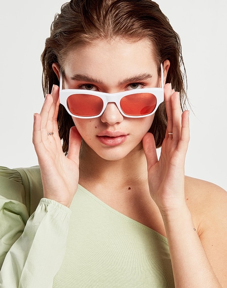 Nos Lunettes de Soleil Hawkers BRONY - ORANGE