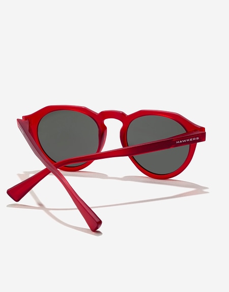 Sunglasses Hawkers WARWICK RAW - CHERRY RED DARK
