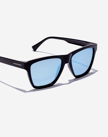 Nos Lunettes de Soleil Hawkers ONE LS RODEO - POLARIZED BLACK CHROME