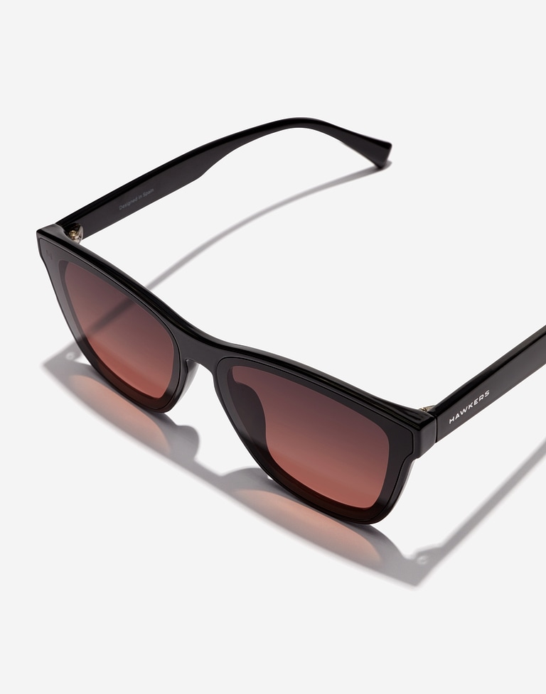 Sonnenbrille Hawkers DOWNTOWN MAX - BLACK GREY TO PINK
