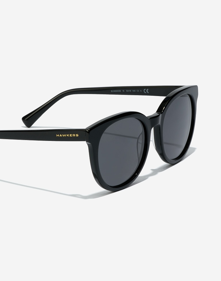 Occhiali da sole Hawkers RESORT - BLACK DARK