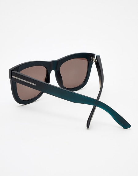 Nos Lunettes de Soleil Hawkers FROZEN HELENICO - BLUE CHROME NOBU