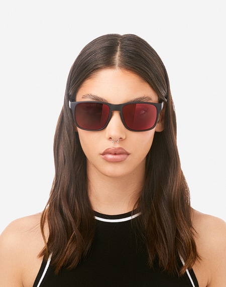 Sunglasses Hawkers PEAK - BLACK RUBY