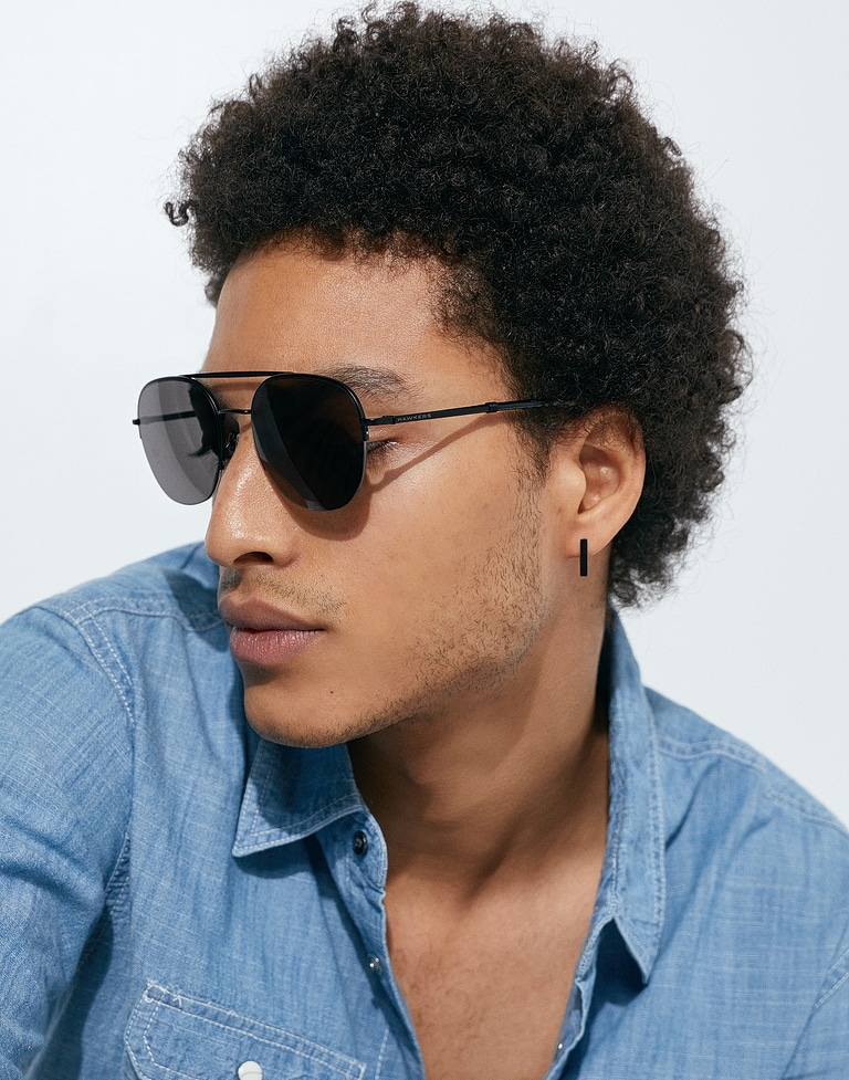 Sunglasses Hawkers LENOX - BLACK