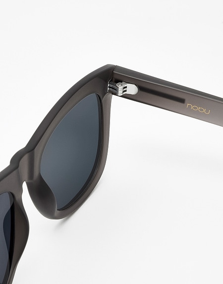 Sunglasses Hawkers FROZEN GREY ROSE GOLD NOBU XL