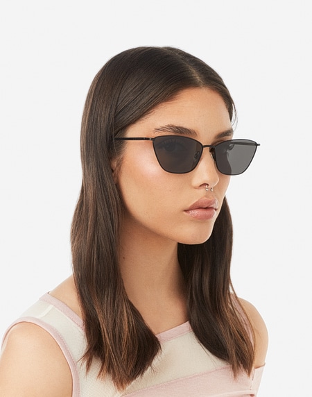 Sunglasses Hawkers FRESH - POLARIZED BLACK DARK