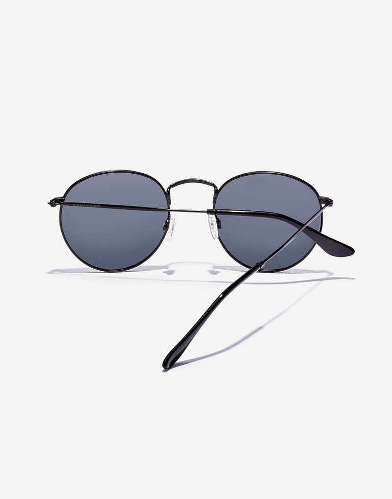 Sunglasses Hawkers MOMA MIDTOWN - POLARIZED BLACK GREY