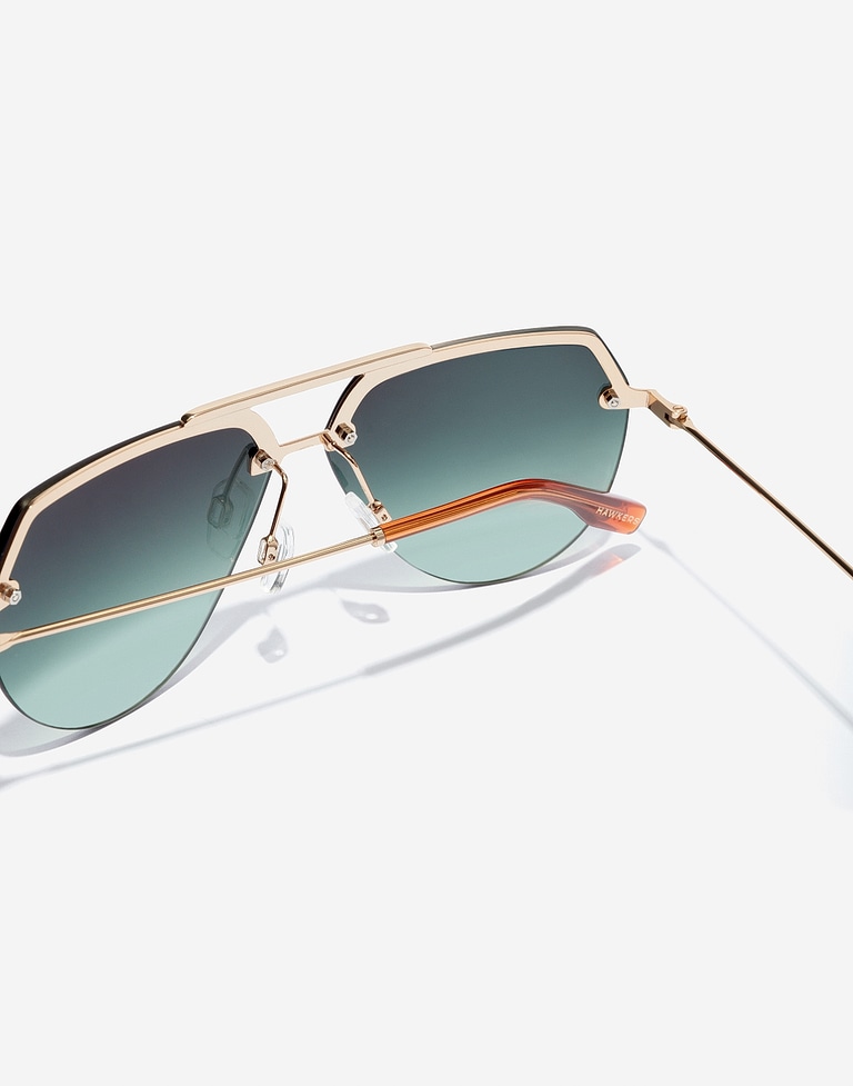 Sunglasses Hawkers COOPER - GOLD GREEN FOREST