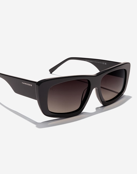 Sunglasses Hawkers ZENITH - BLACK SMOKY