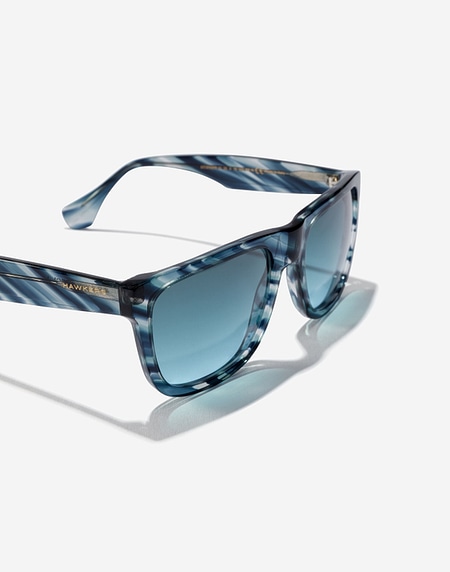 Nos Lunettes de Soleil Hawkers BLUE HAVANA GRADIENT BLUE HOWLIN