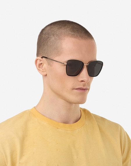 Nos Lunettes de Soleil Hawkers CHILL - POLARIZED BLACK DARK